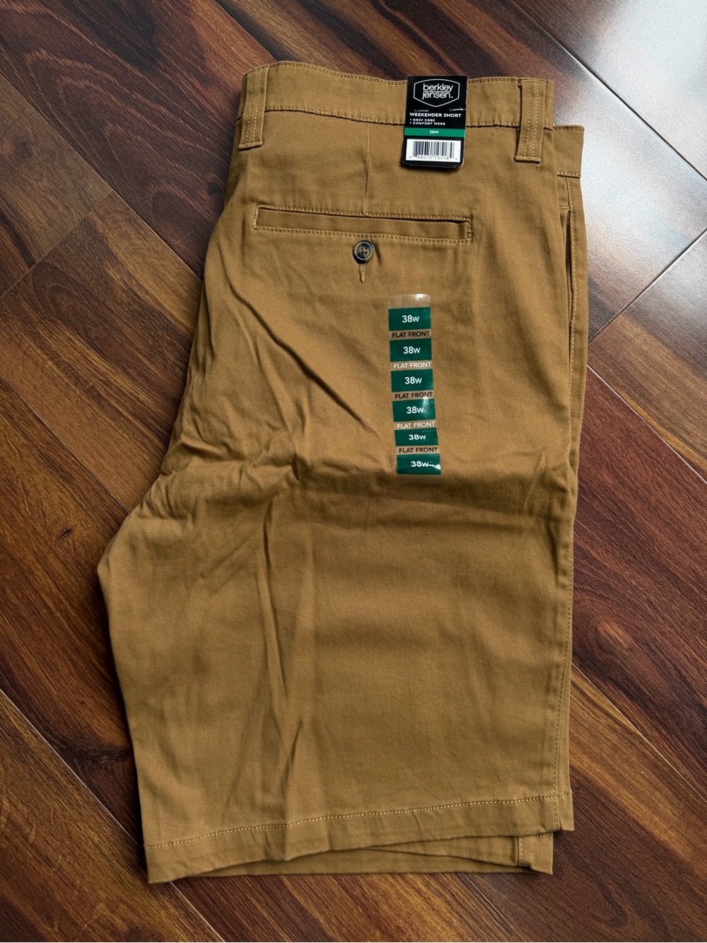 Berkley Jensen 97% Cotton Flat Front Weekender Shorts British Tan 38 New